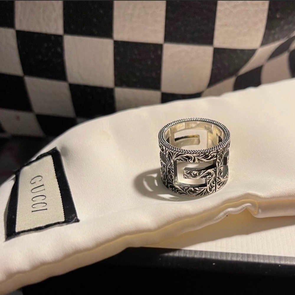 gucci silver ring